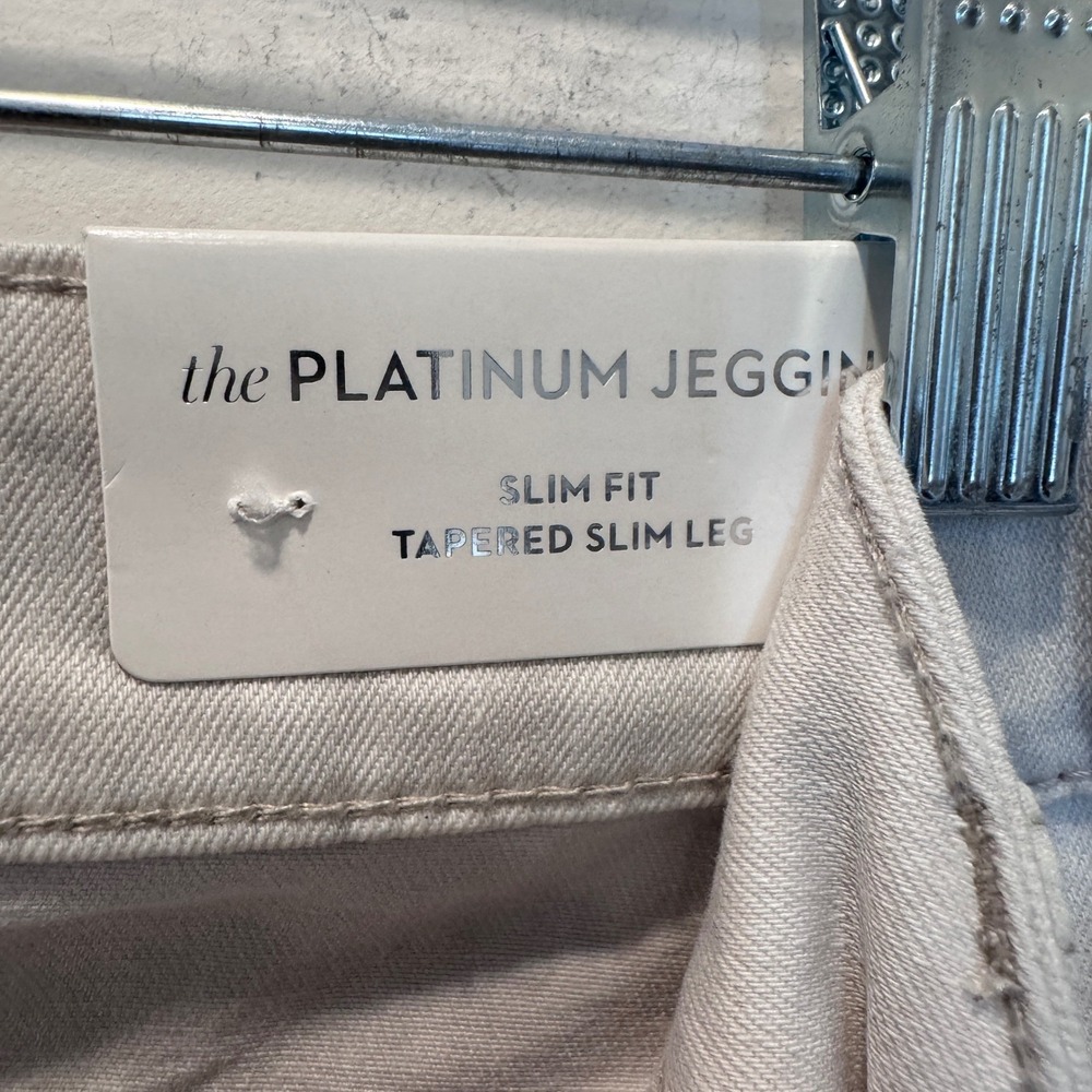Chicos Size 4 Platinum Jegging‎ Jeans Preppy Summer Beach  Vacation Travel Chic - Picture 2 of 7